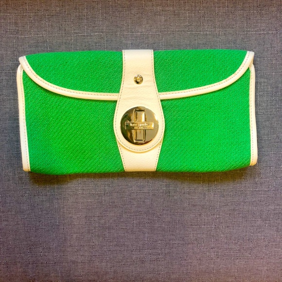 ♠️ Kate Spade Green Clutch ♠️ - Picture 10 of 10